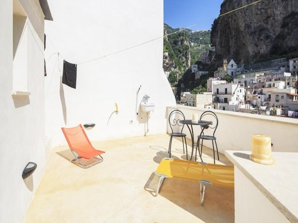 Апартаменти Atrani House-Amalfi Номер фото